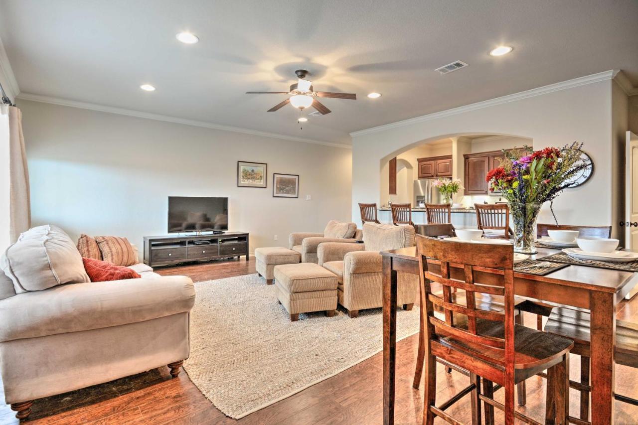 Willa College Station Townhouse With Private Patio Zewnętrze zdjęcie
